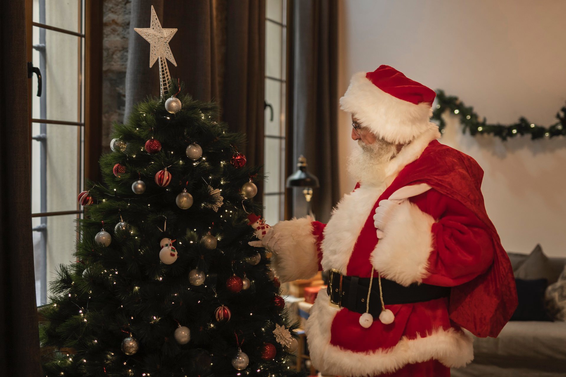 Family Christmas Theme Party